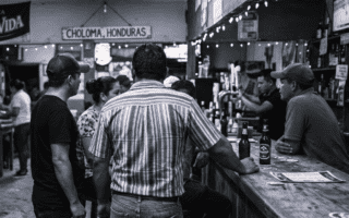 Dos alkas antes de cada cerveza: La nueva medida ahorrativa del COHEP