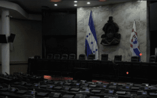 Congreso Nacional suspende sesiones por el Mundial; nadie nota la diferencia