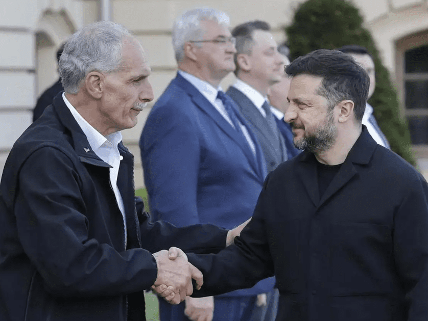 Zelensky confiesa que después de reunirse con Asfura ya no sabe quién está peor