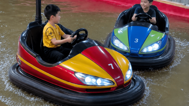 Carros Chocones de la Feria Juniana estrenan vado
