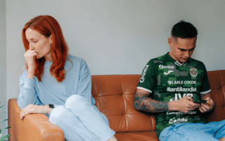 5 Señales Claras de que tu novio ya no te ama ❤️‍🩹